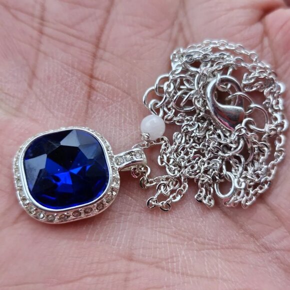 Women Necklace Blue Faux Stone Pendant Silver Tone Chain Fashion Jewelry - Picture 10 of 11